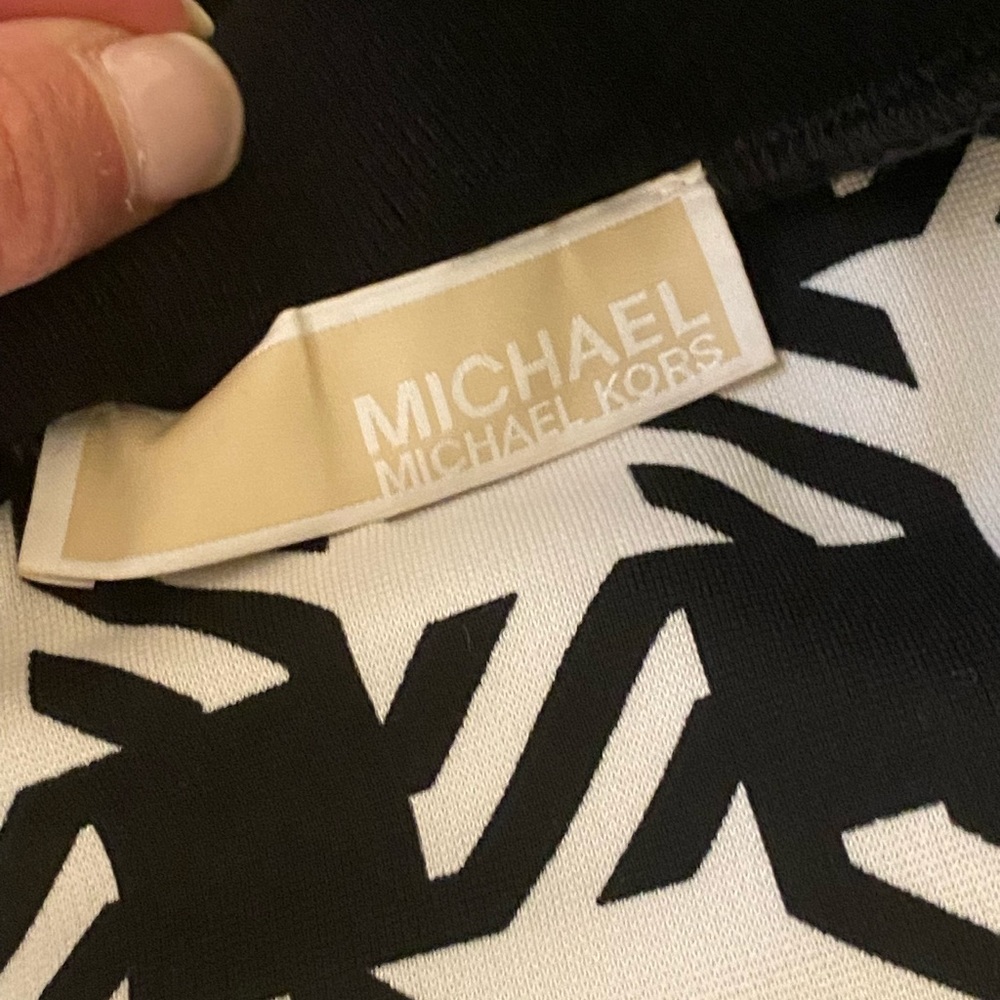 🎉HP🎉 Michael Kors knit skirt - Picture 6 of 6